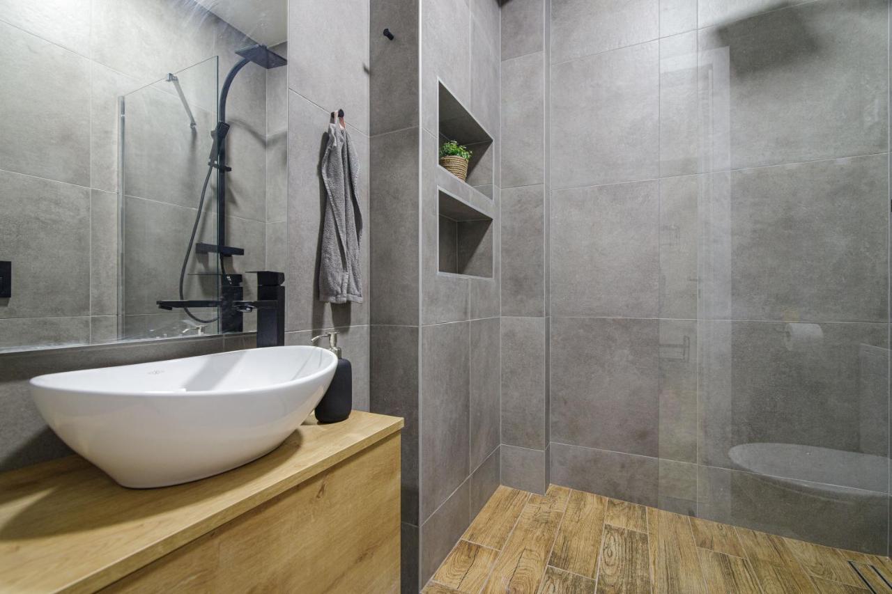 Luxury Apartments Stud - Vb Ostrava Exteriör bild